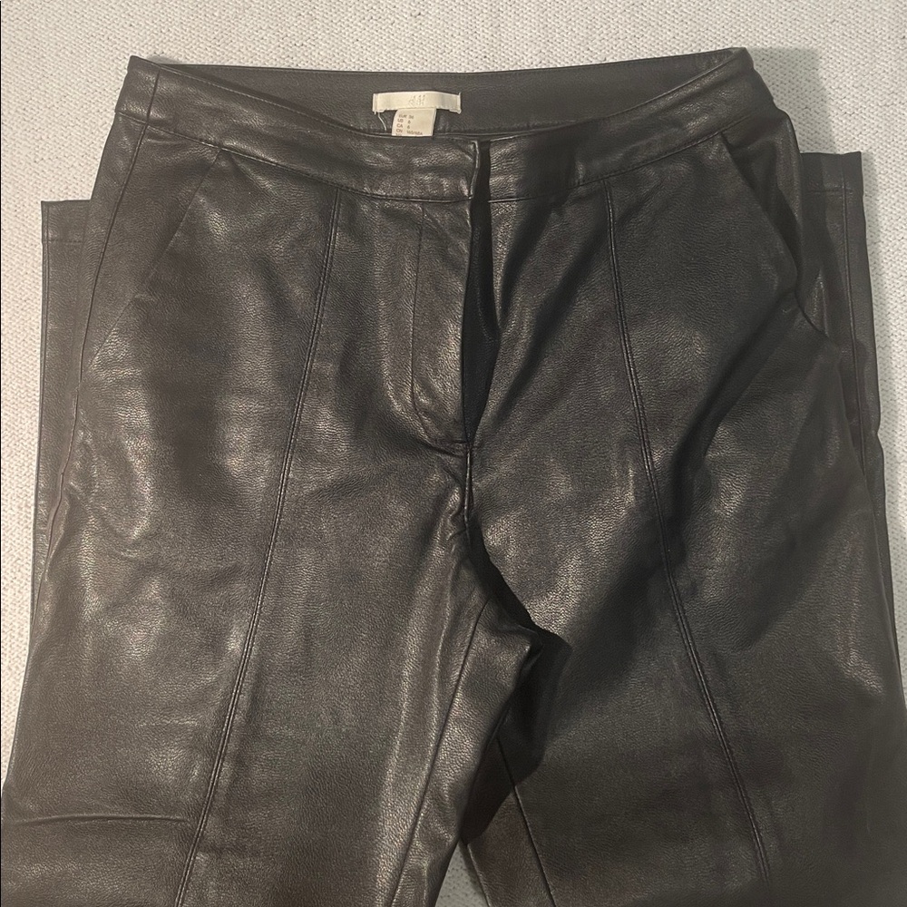 H&M Woman Black look a like faux Leather Pants size 6